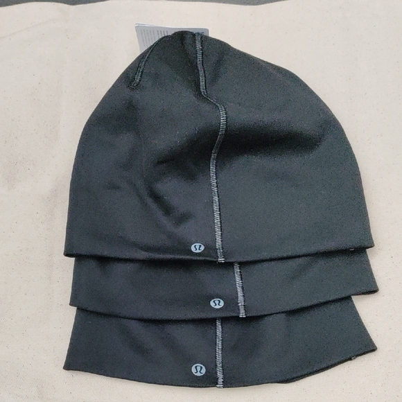 Fast and Free Fleece Running Beanie- Bundle (3) - Picture 1 of 12